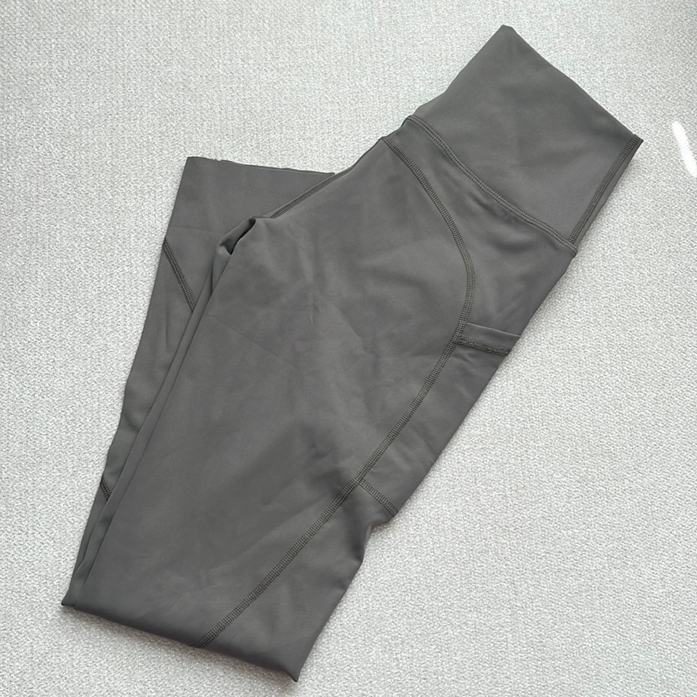 Aerie women’s 7/8 leggings pocket mesh contouring butt olive medium high rise